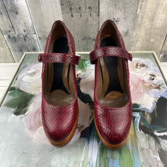 Marni Snakeskin Print Mary Jane Platform Heels in Red Size 36. - Picture 4 of 12